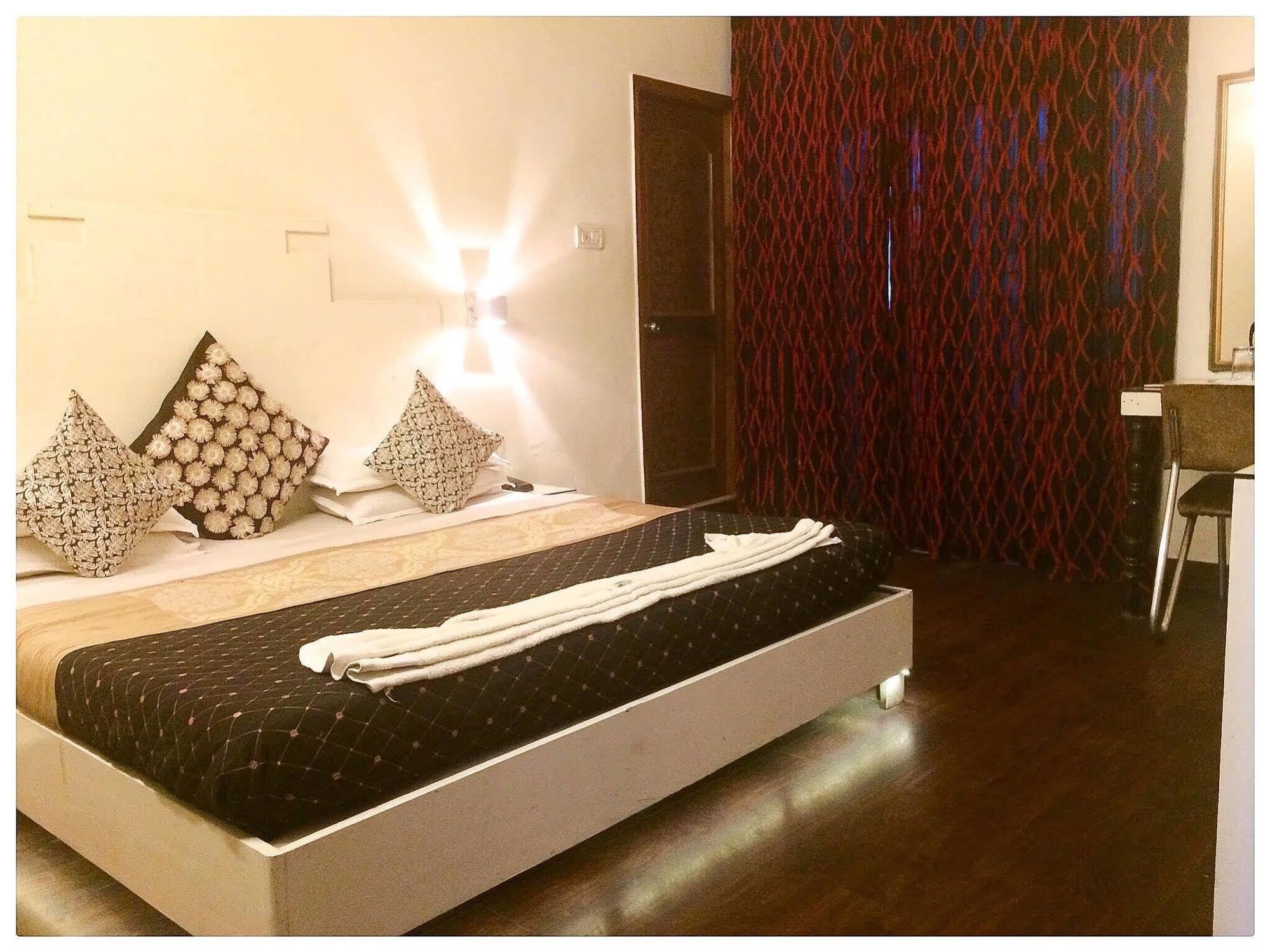 Itsy Hotels Banana Boutique Váránasí Exteriér fotografie